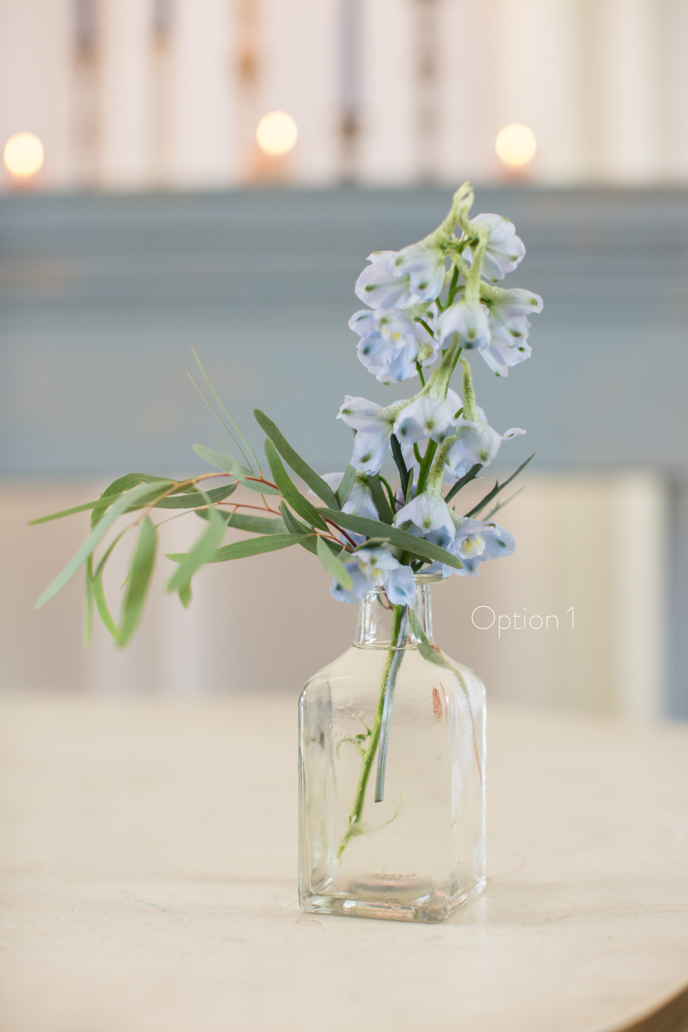 https://bloominous.com/cdn/shop/products/3x-glass-bud-vases-something-borrowed-something-blue-3.png?v=1575940623