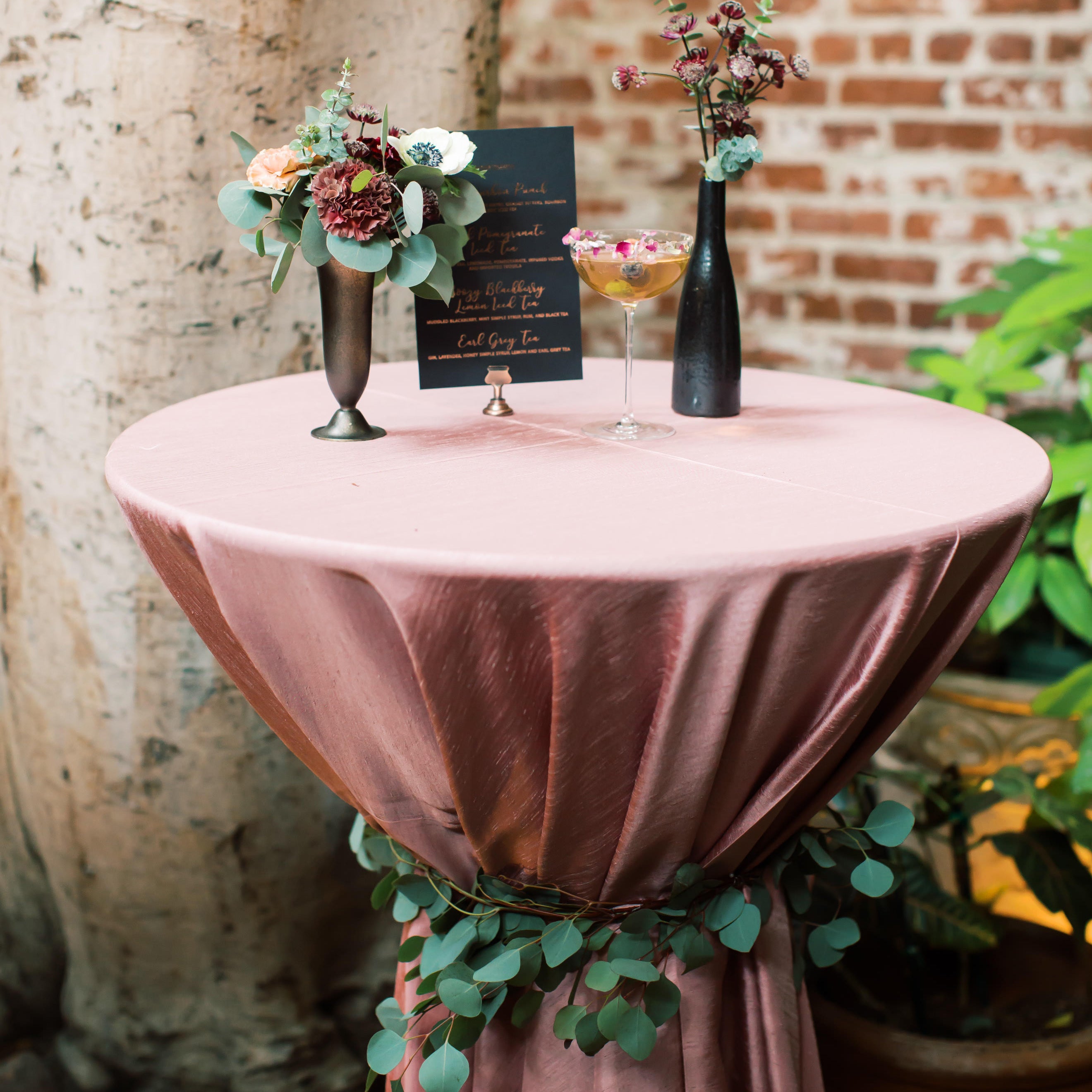 Cocktail Table Wrap Garland